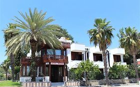 Meşe Hotel